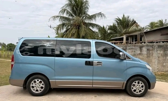 Buy Used Hyundai Grand Starex Other Car in Vientiane in Vientiane Province Buy Used Hyundai Grand Starex Other Car in Vientiane in Vientiane Province