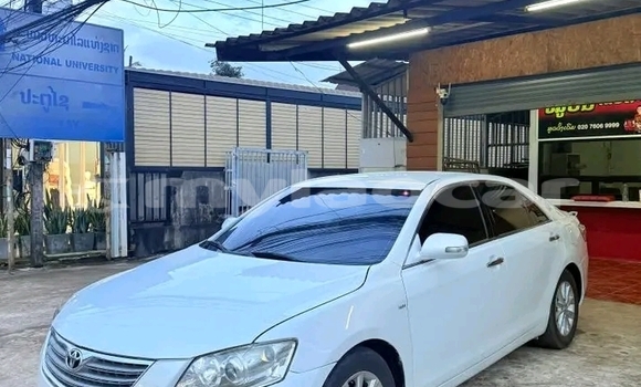 Buy Used Toyota Camry White Car in Huayxay in Bokeo Province Buy Used Toyota Camry White Car in Huayxay in Bokeo Province