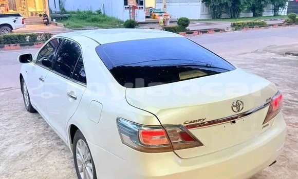 Buy Used Toyota Camry White Car in Huayxay in Bokeo Province Buy Used Toyota Camry White Car in Huayxay in Bokeo Province