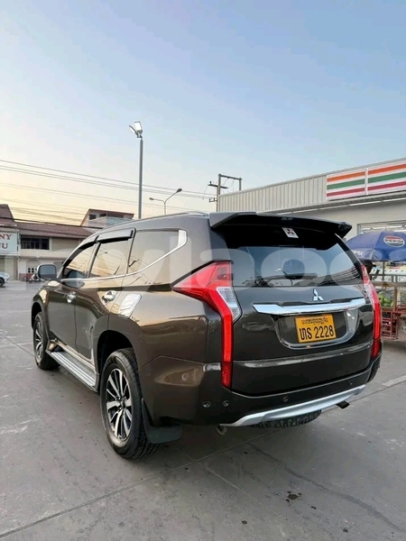 Big with watermark mitsubishi pajero vientiane province vientiane 7098