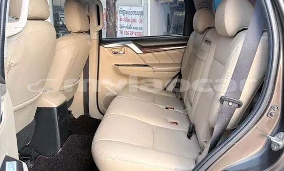 Buy Used Mitsubishi Pajero Black Car in Vientiane in Vientiane Province Buy Used Mitsubishi Pajero Black Car in Vientiane in Vientiane Province