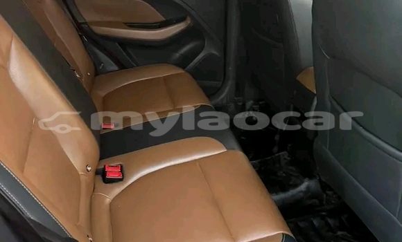 Buy Used MG ZT Red Car in Vientiane in Vientiane Province