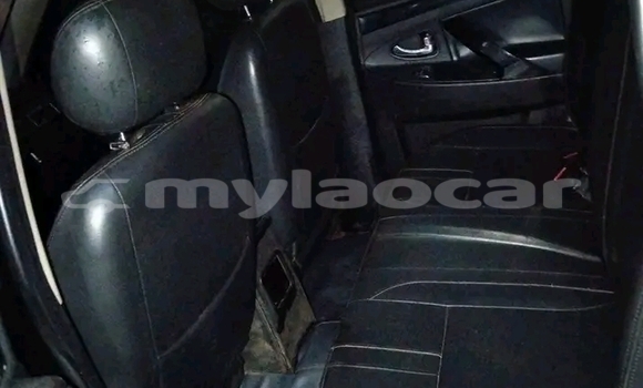 Buy Used Toyota Hiluxe Revo Black Car in Xam Nua in Houaphan Province