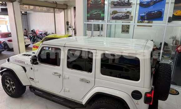 Buy Used Jeep Commander Other Car in Vientiane in Vientiane Province Buy Used Jeep Commander Other Car in Vientiane in Vientiane Province