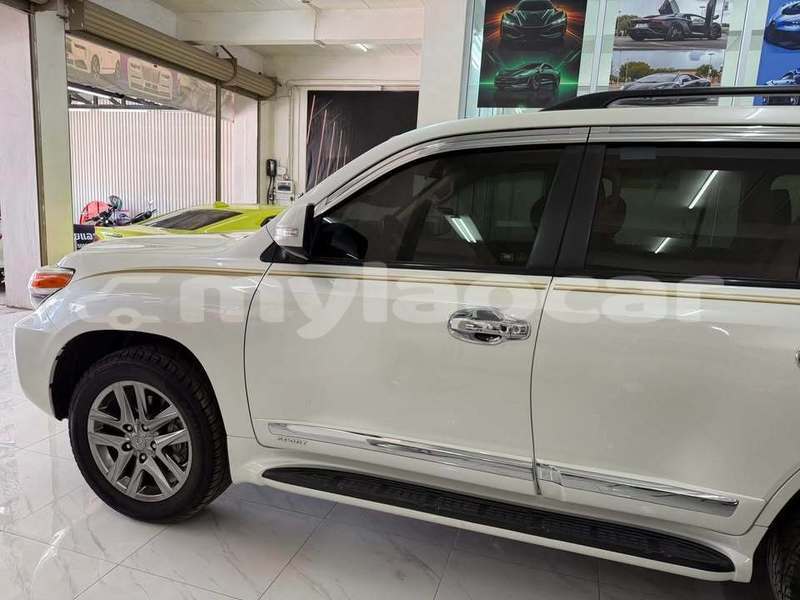 Big with watermark toyota land cruiser vientiane province vientiane 7106