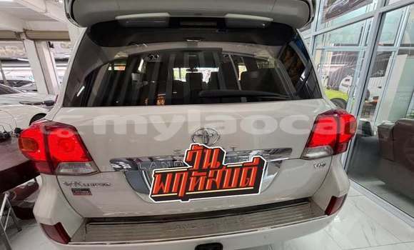 Buy Used Toyota Land Cruiser Other Car in Vientiane in Vientiane Province Buy Used Toyota Land Cruiser Other Car in Vientiane in Vientiane Province
