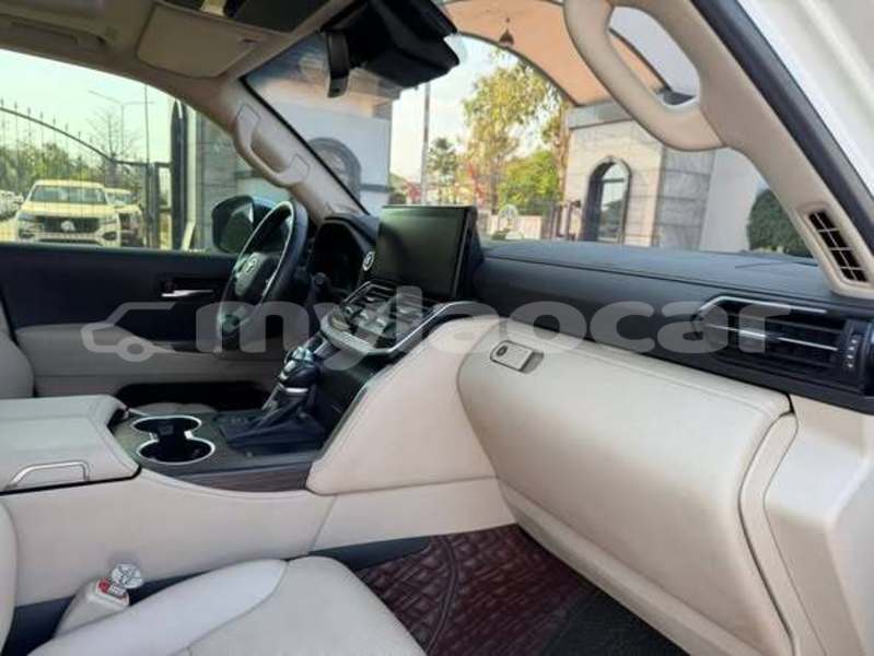 Big with watermark toyota land cruiser vientiane province vientiane 7112