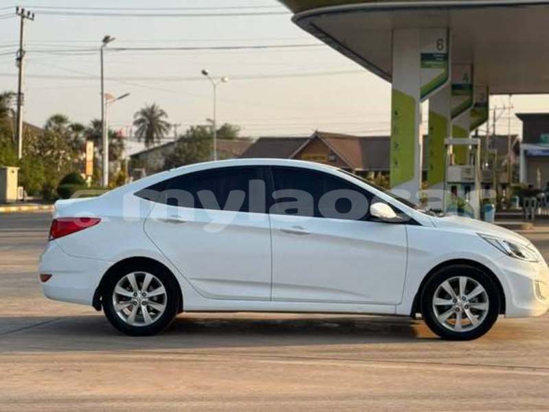 Big with watermark toyota allion vientiane province vientiane 7113