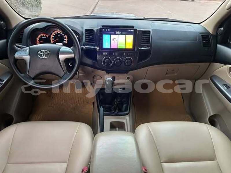 Big with watermark toyota vigo vientiane province vientiane 7114