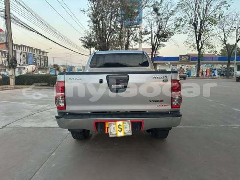 Big with watermark toyota vigo vientiane province vientiane 7114