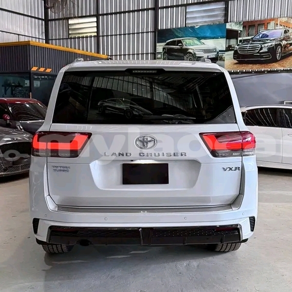 Big with watermark toyota land cruiser luang namtha province luang namtha 7117