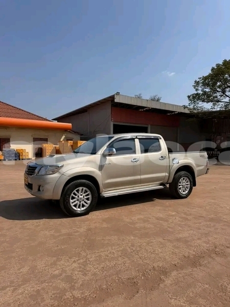 Big with watermark toyota hilux attapeu province import dubai 7119