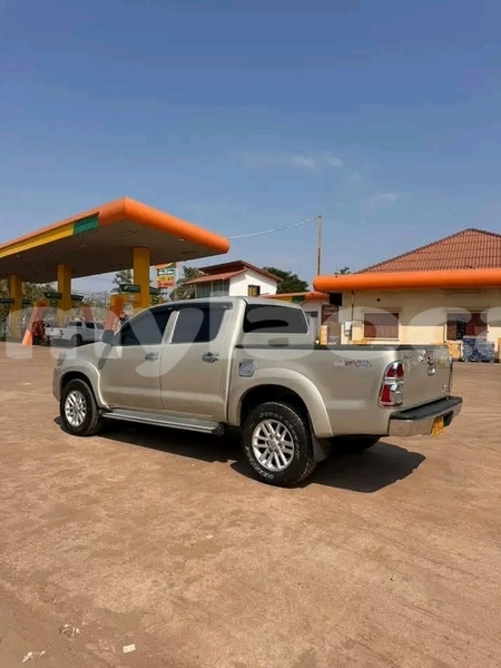 Big with watermark toyota hilux attapeu province import dubai 7119