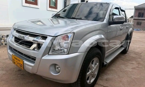 Buy Used Toyota Hiluxe Revo Other Car in Phongsaly in Phôngsali Province Buy Used Toyota Hiluxe Revo Other Car in Phongsaly in Phôngsali Province