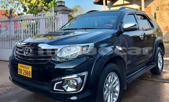 Buy Used Toyota Fortuner Black Car in Sainyabuli in Xaignabouli Province Buy Used Toyota Fortuner Black Car in Sainyabuli in Xaignabouli Province
