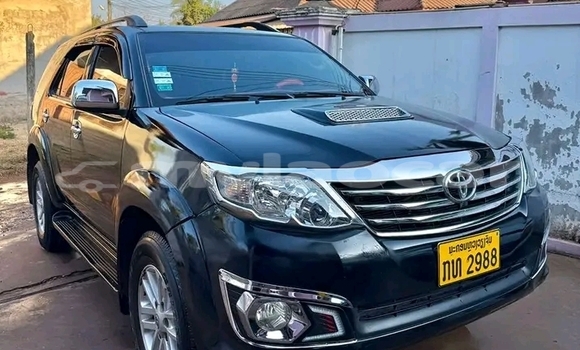 Buy Used Toyota Fortuner Black Car in Sainyabuli in Xaignabouli Province Buy Used Toyota Fortuner Black Car in Sainyabuli in Xaignabouli Province