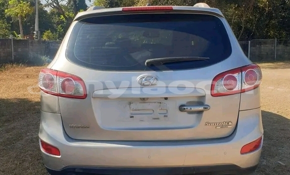 Buy Used Hyundai Santa Fe Other Car in Luang Namtha in Luang Namtha Province Buy Used Hyundai Santa Fe Other Car in Luang Namtha in Luang Namtha Province