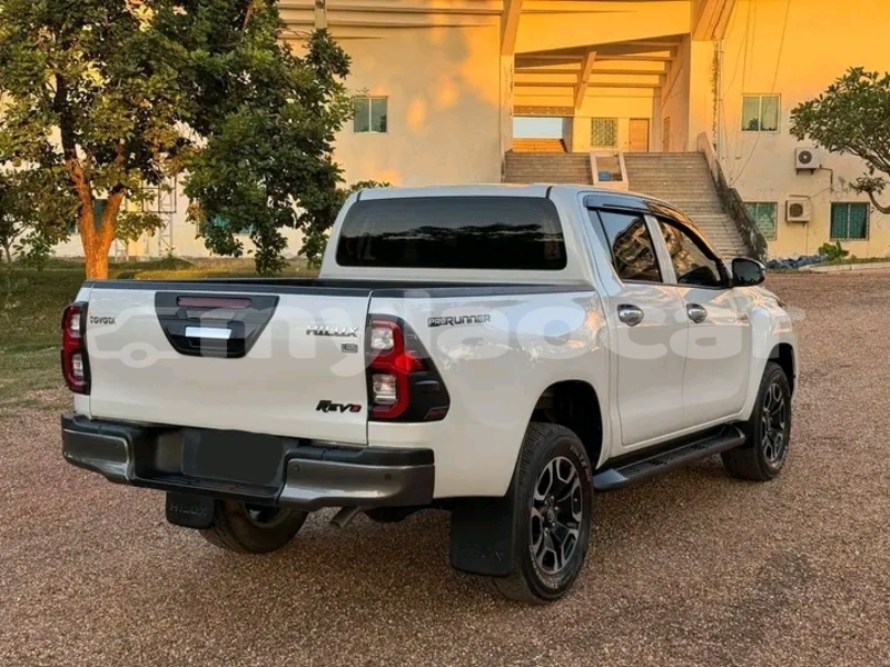 Big with watermark toyota 4runner vientiane province vientiane 7135