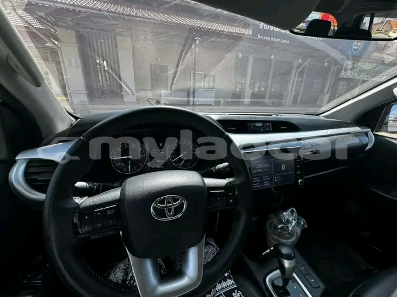 Big with watermark toyota hiluxe vigo vientiane province vientiane 7136