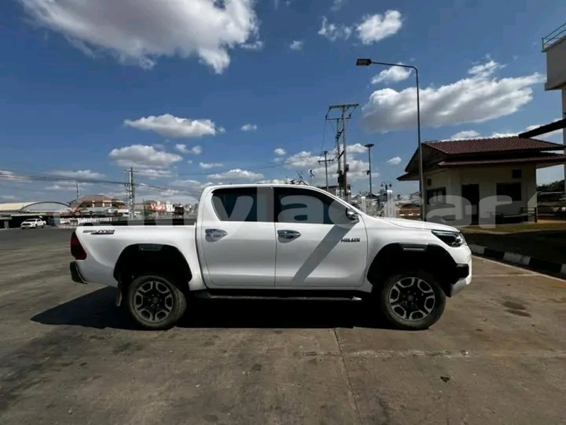 Big with watermark toyota hiluxe vigo vientiane province vientiane 7136