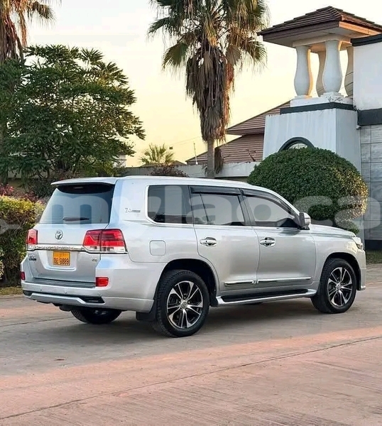 Big with watermark toyota land cruiser vientiane province vientiane 7138