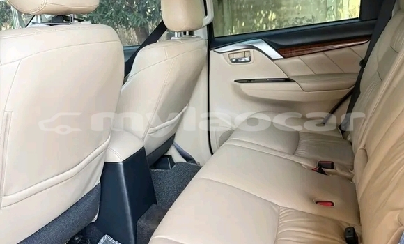 Buy Used Toyota C-HR Other Car in Luang Namtha in Luang Namtha Province Buy Used Toyota C-HR Other Car in Luang Namtha in Luang Namtha Province