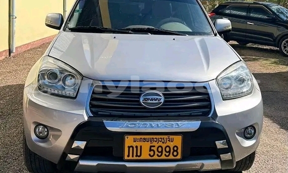 Buy Used Toyota RAV4 Silver Car in Vientiane in Vientiane Province Buy Used Toyota RAV4 Silver Car in Vientiane in Vientiane Province