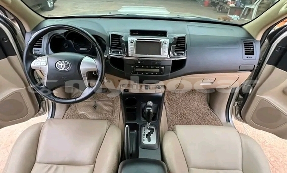 Buy Used Toyota RAV4 Other Car in Vientiane in Vientiane Province Buy Used Toyota RAV4 Other Car in Vientiane in Vientiane Province