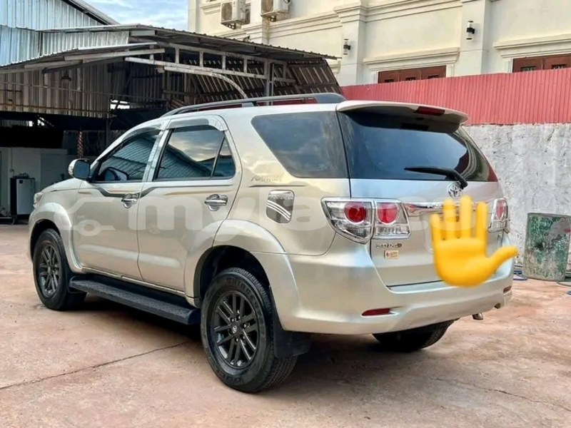 Big with watermark toyota rav4 vientiane province vientiane 7150