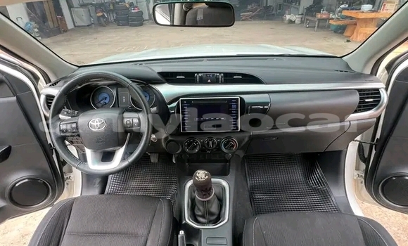 Buy Used Toyota Hilux White Car in Sainyabuli in Xaignabouli Province Buy Used Toyota Hilux White Car in Sainyabuli in Xaignabouli Province
