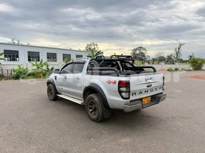 Big with watermark toyota hiluxe vigo xiangkhouang province phonsavan 7152