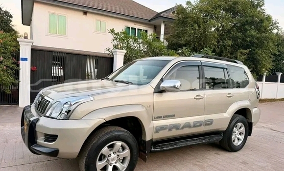 Buy Used Toyota Prado White Car in Luang Namtha in Luang Namtha Province Buy Used Toyota Prado White Car in Luang Namtha in Luang Namtha Province