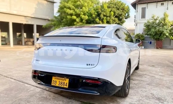 Buy Used Luxgen Luxgen7 SUV White Car in Vientiane in Vientiane Province Buy Used Luxgen Luxgen7 SUV White Car in Vientiane in Vientiane Province