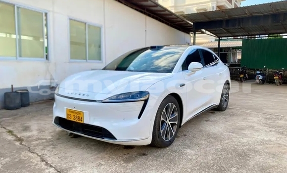 Buy Used Luxgen Luxgen7 SUV White Car in Vientiane in Vientiane Province Buy Used Luxgen Luxgen7 SUV White Car in Vientiane in Vientiane Province