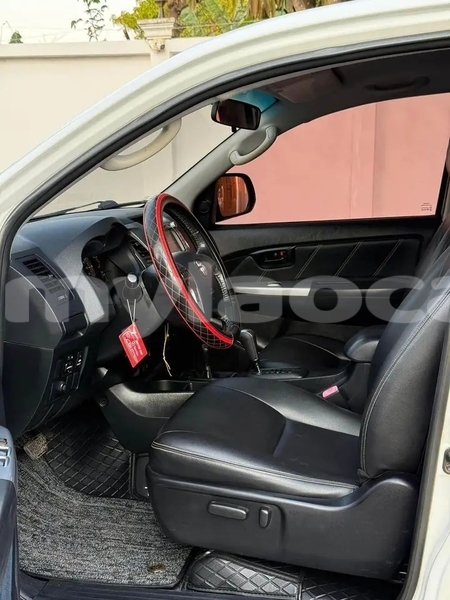 Big with watermark toyota hilux vientiane province vientiane 7166