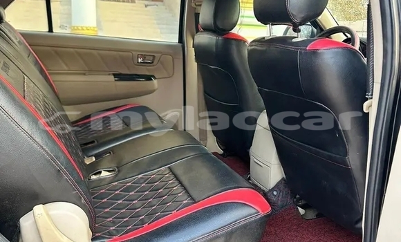 Buy Used Toyota Fortuner Black Car in Vientiane in Vientiane Province Buy Used Toyota Fortuner Black Car in Vientiane in Vientiane Province