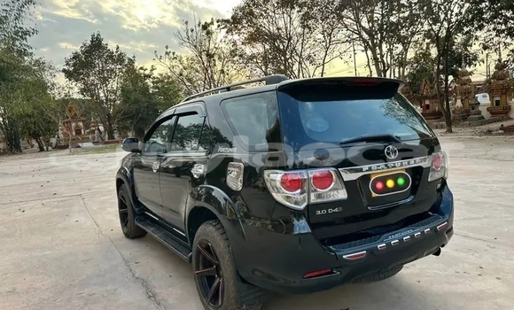 Buy Used Toyota Fortuner Black Car in Vientiane in Vientiane Province Buy Used Toyota Fortuner Black Car in Vientiane in Vientiane Province