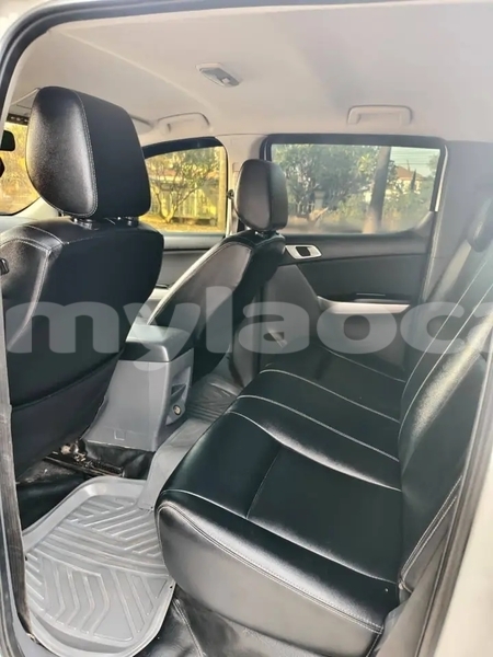 Big with watermark mazda bt 50 vientiane province vientiane 7176