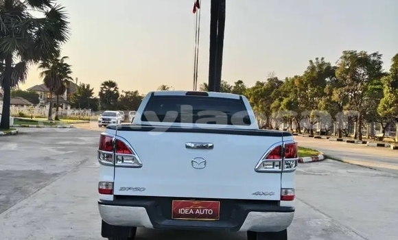 Buy Used Mazda BT-50 White Car in Vientiane in Vientiane Province Buy Used Mazda BT-50 White Car in Vientiane in Vientiane Province