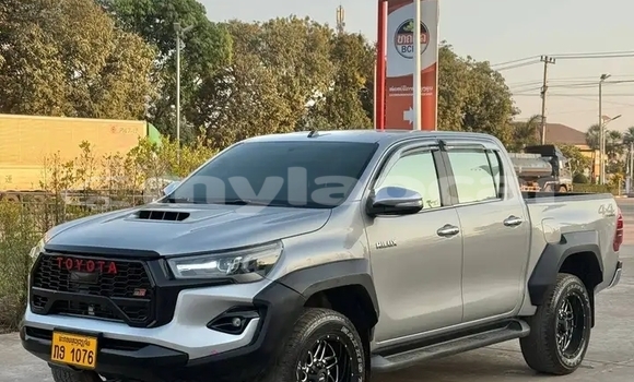 Buy Used Toyota Hiluxe Revo Other Car in Vientiane in Vientiane Province Buy Used Toyota Hiluxe Revo Other Car in Vientiane in Vientiane Province