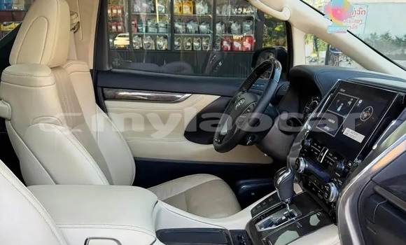 Buy Used Toyota Alphard Black Car in Saravan in Salavan Province