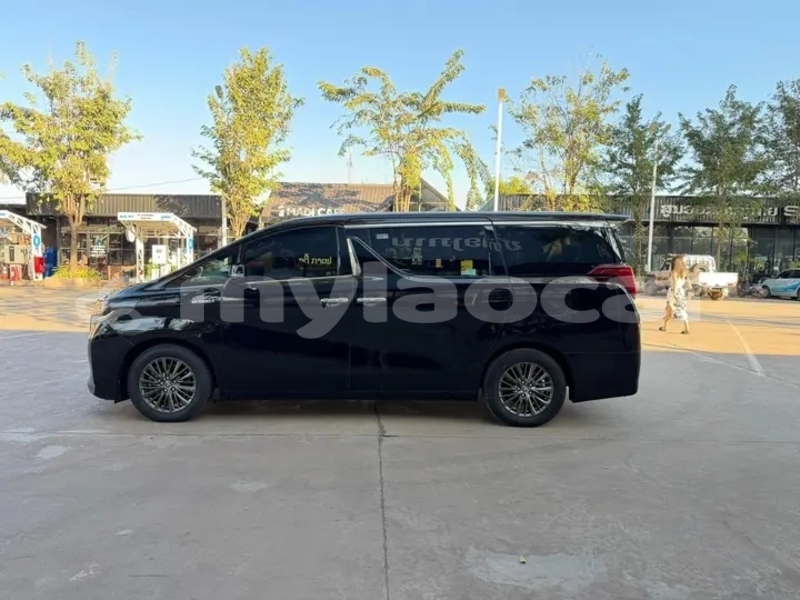 Big with watermark toyota alphard salavan province saravan 7193