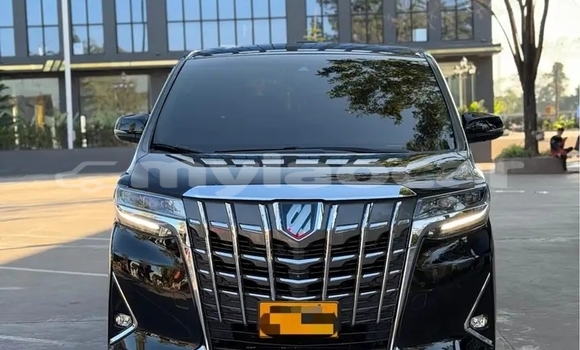 Buy Used Toyota Alphard Black Car in Saravan in Salavan Province Buy Used Toyota Alphard Black Car in Saravan in Salavan Province