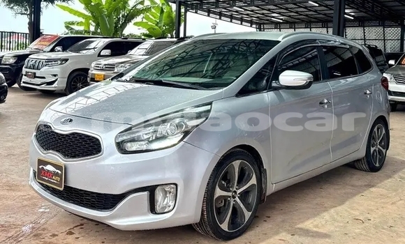 Buy Used Kia Carens Other Car in Vientiane in Vientiane Province Buy Used Kia Carens Other Car in Vientiane in Vientiane Province