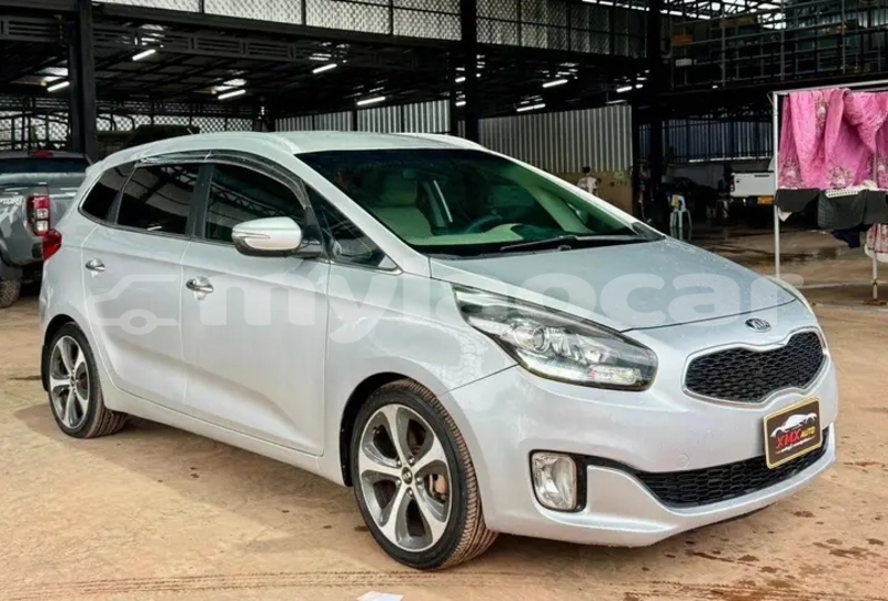 Big with watermark kia carens vientiane province vientiane 7194