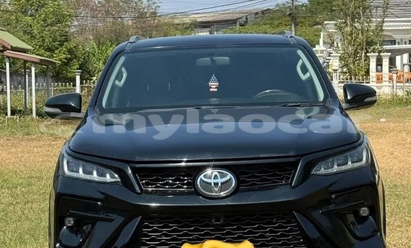 Buy Used Toyota Fortuner Black Car in Vientiane in Vientiane Province Buy Used Toyota Fortuner Black Car in Vientiane in Vientiane Province
