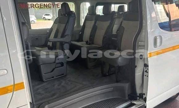 Acheter Occasion Voiture Toyota Hiace Blanc à Vientiane, Vientiane Province Acheter Occasion Voiture Toyota Hiace Blanc à Vientiane, Vientiane Province