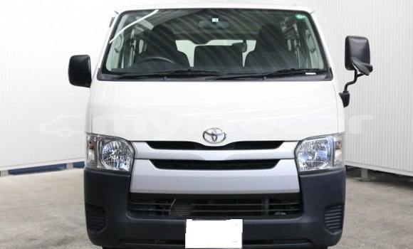 Buy Used Toyota Hiace White Car in Vientiane in Vientiane Province