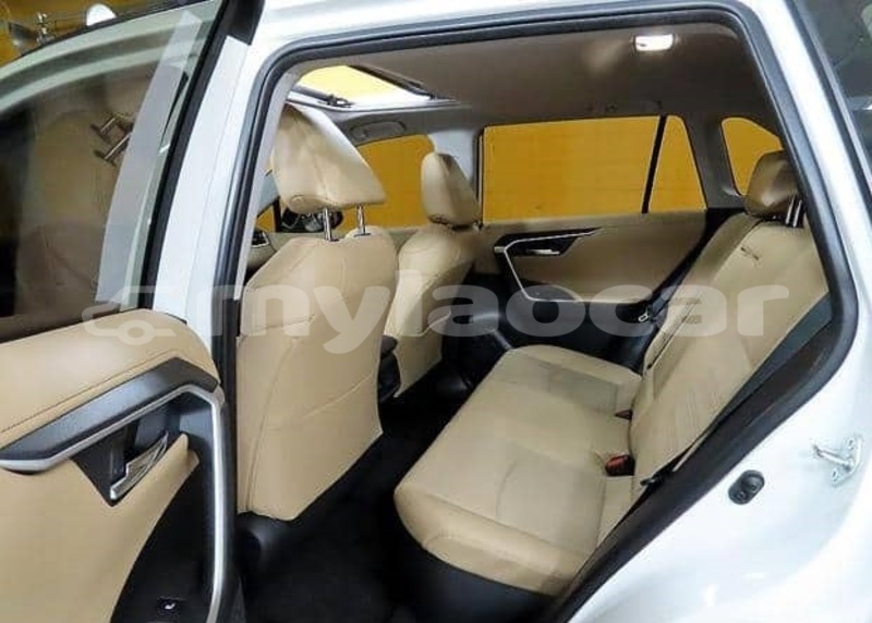 Big with watermark toyota rav4 vientiane province vientiane 7207