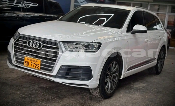 Buy Used Audi Q7 White Car in Vientiane in Vientiane Province Buy Used Audi Q7 White Car in Vientiane in Vientiane Province